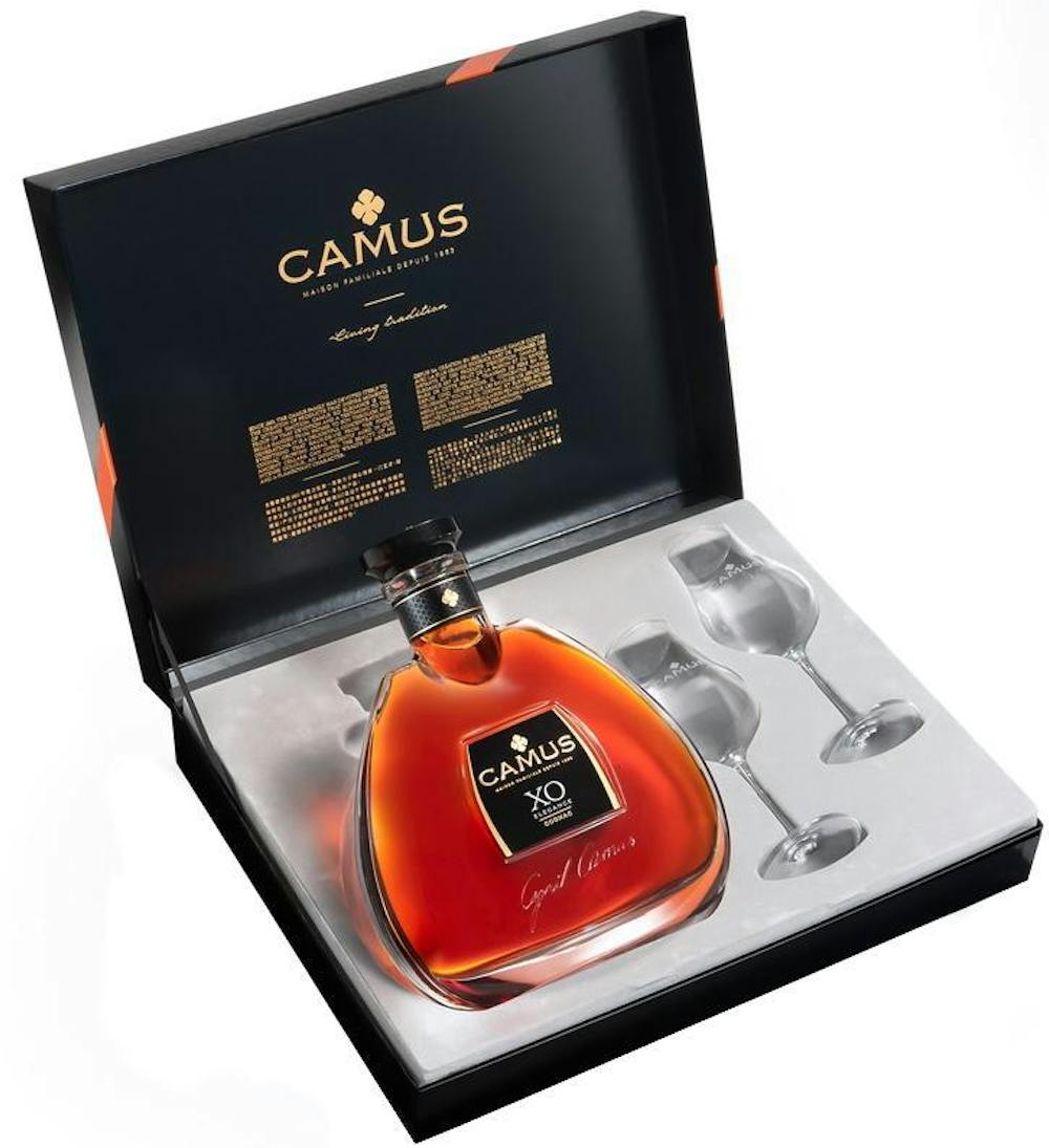 Camus 'Borderies' XO 750ml Gift Set :: Cognac & Armagnac