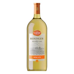 Beringer 'Main & Vine' Moscato 1.5L image